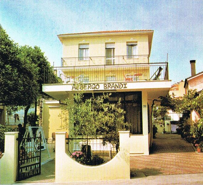 Albergo Villa-Brandi --- Pensione Completa --- Bellaria-Igea Marina Eksteriør bilde